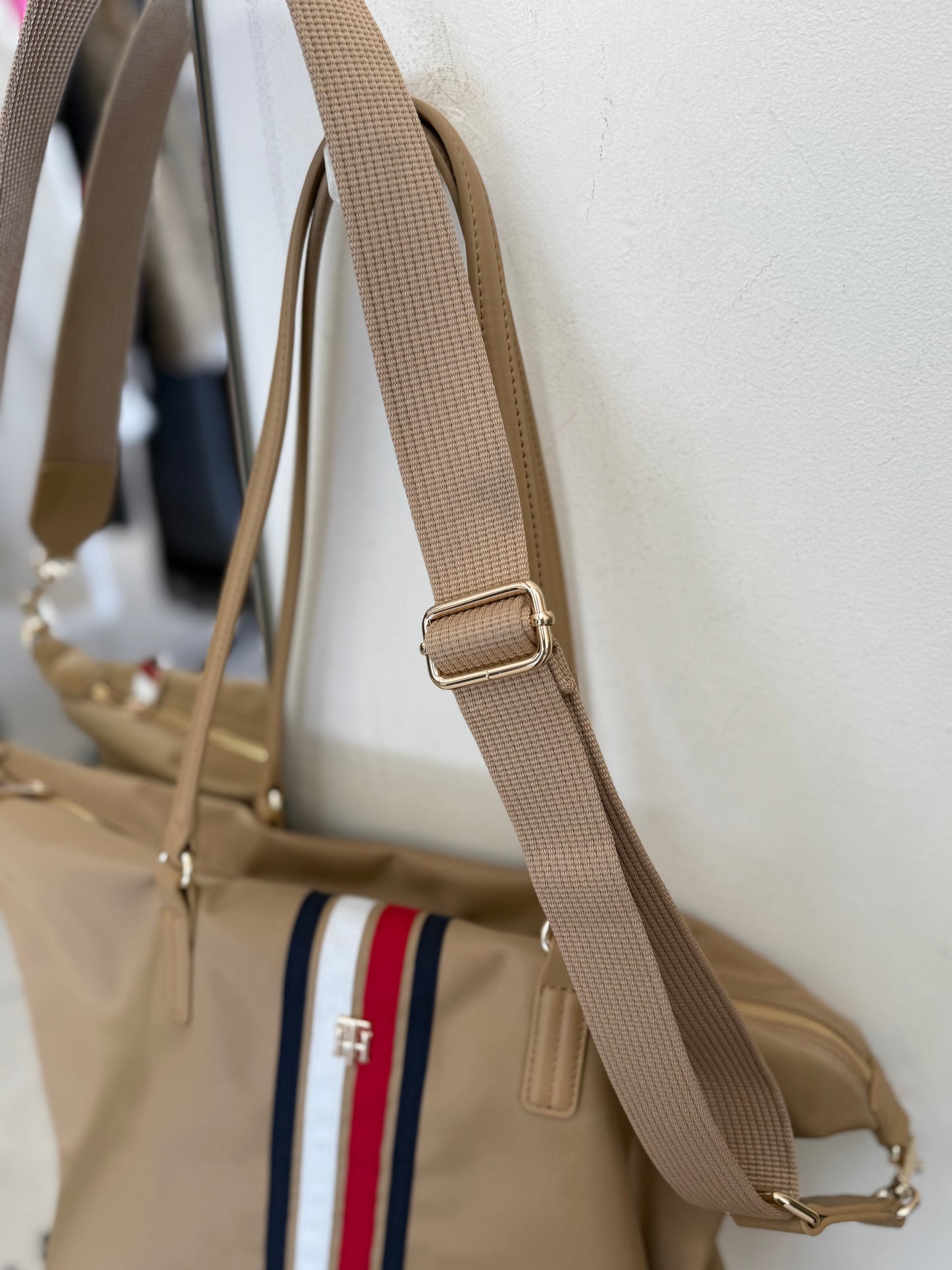 Borsa, Tommy Hilfiger