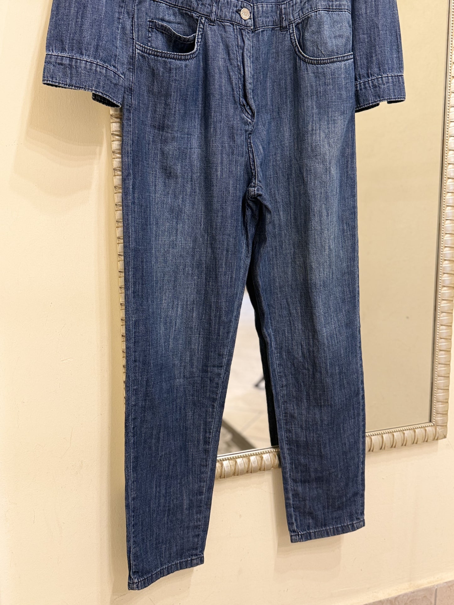 Jumpsuit, Kaos