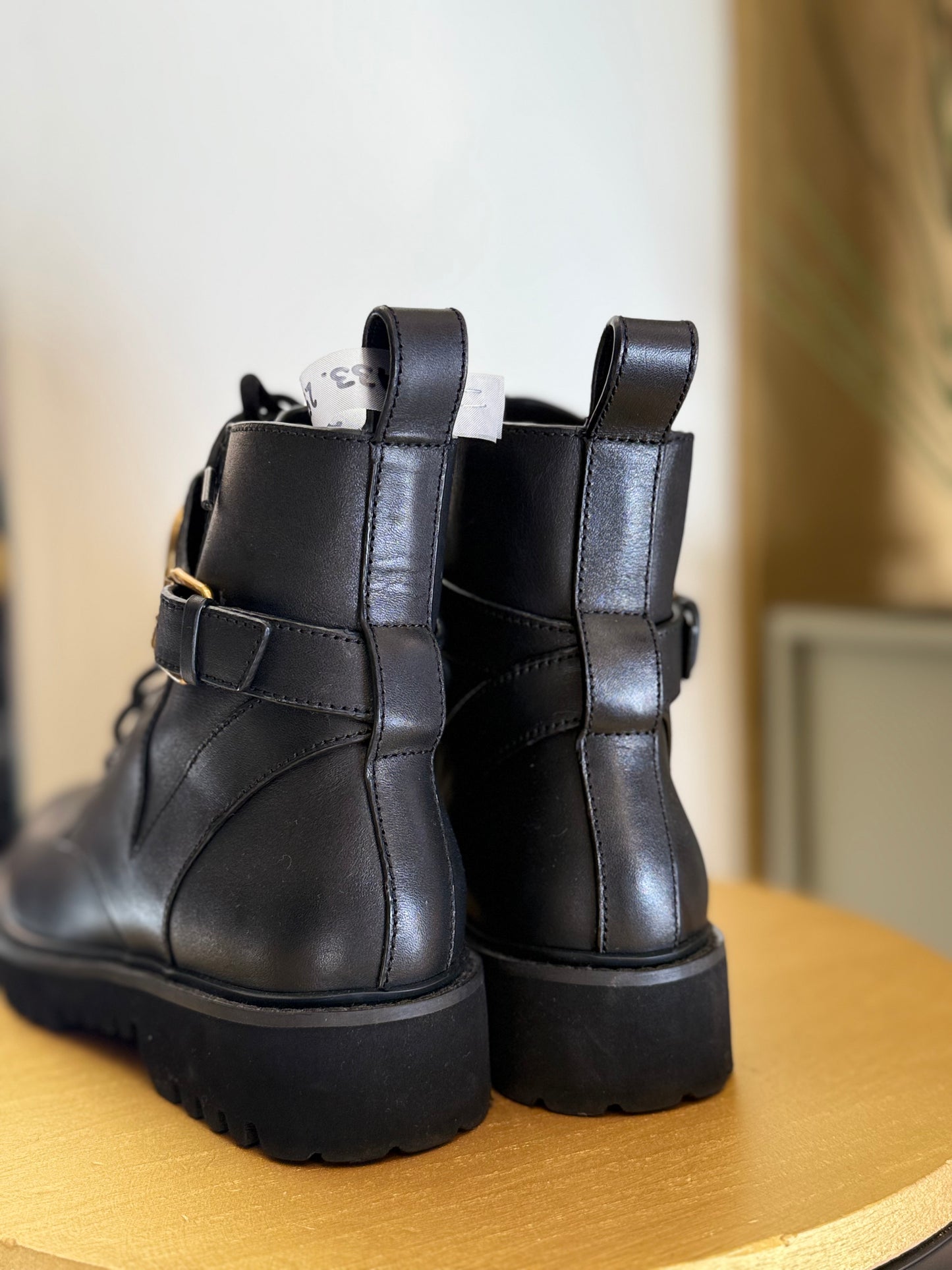 Boots, Valentino