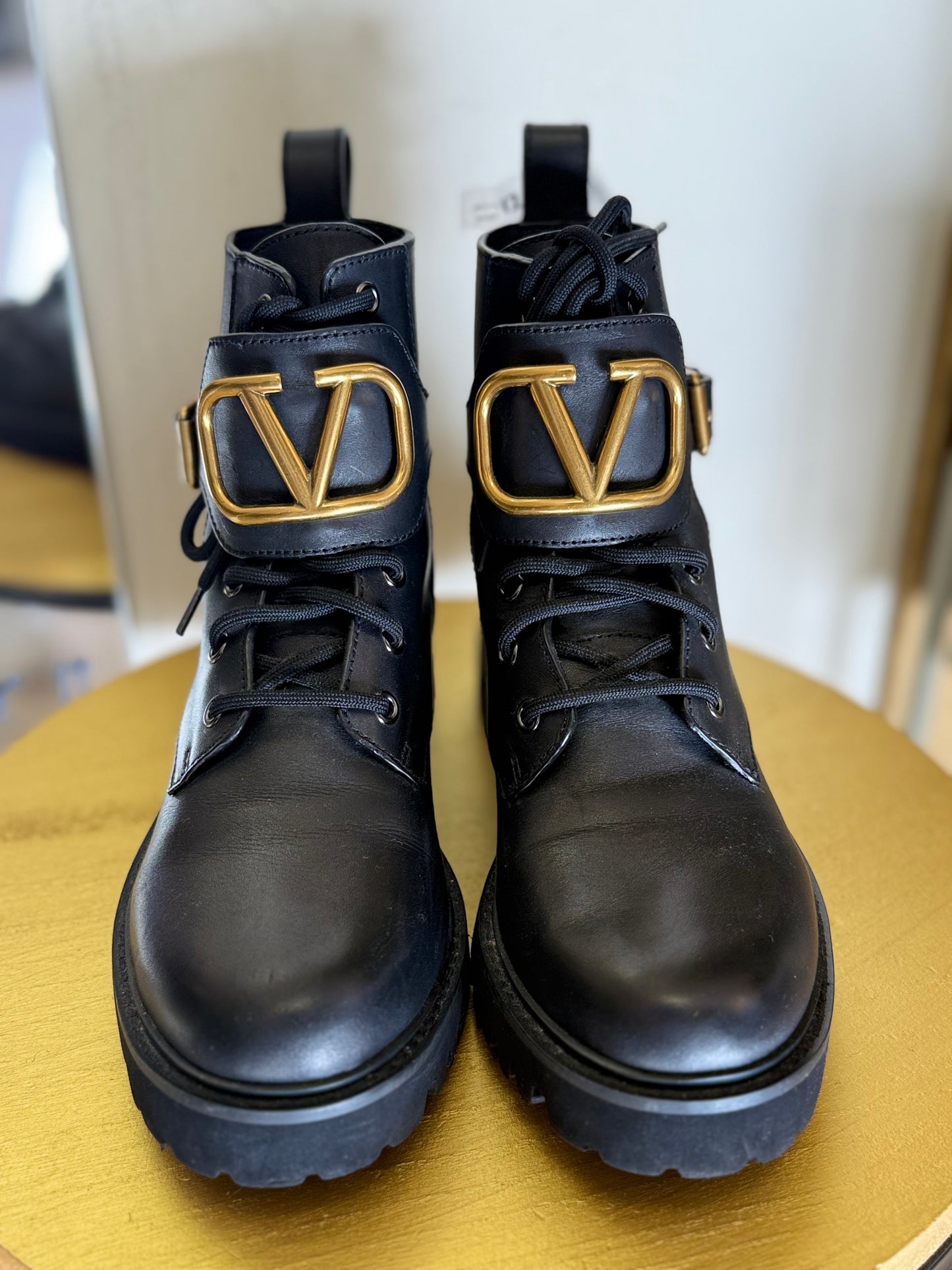 Boots, Valentino