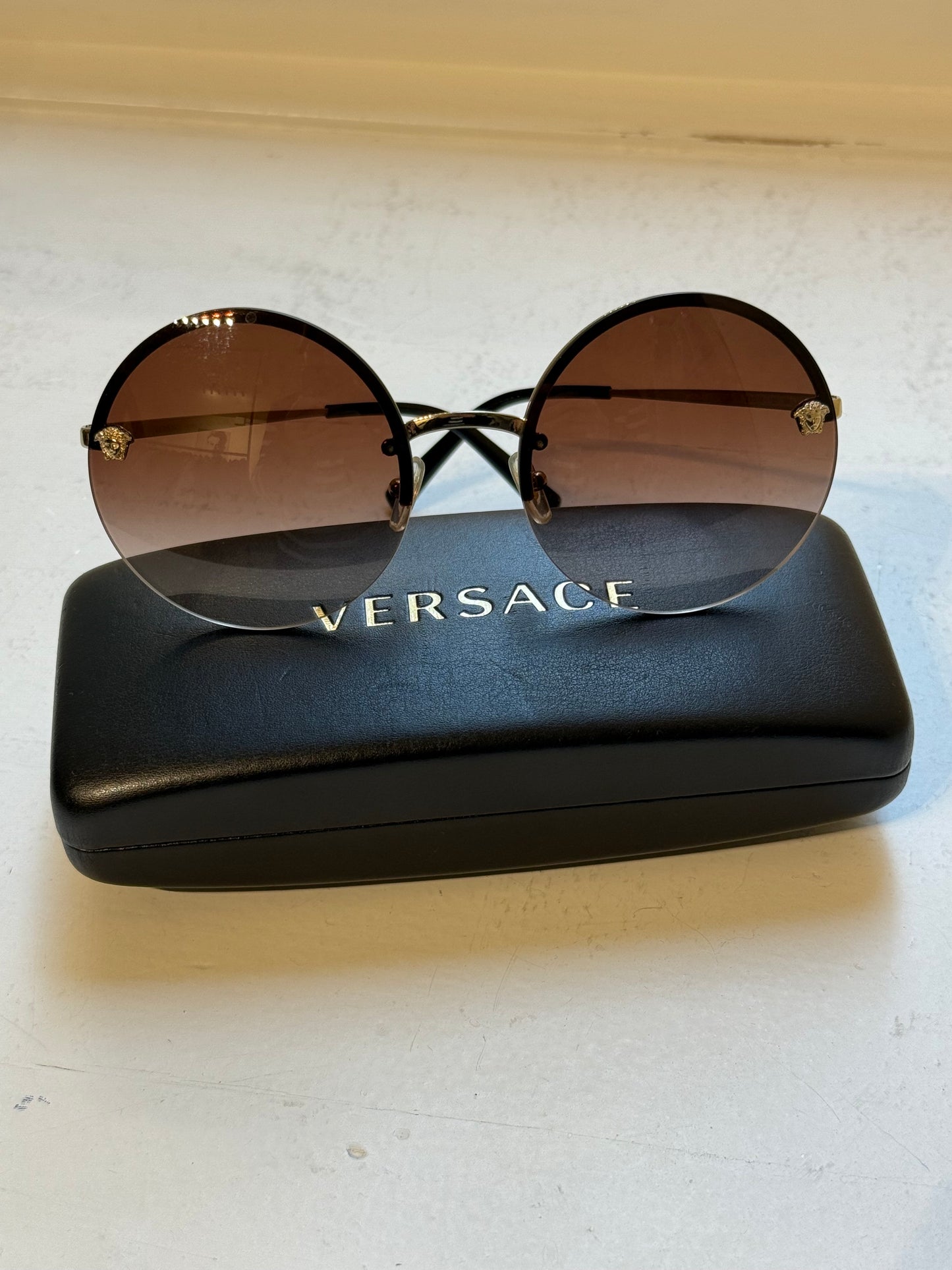 Occhiali da sole, Versace